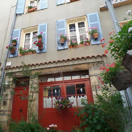 Maison Fontaines | Romantic Guest house