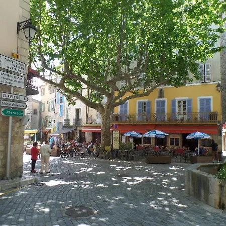 Maison Fontaines | Romantic Guest house